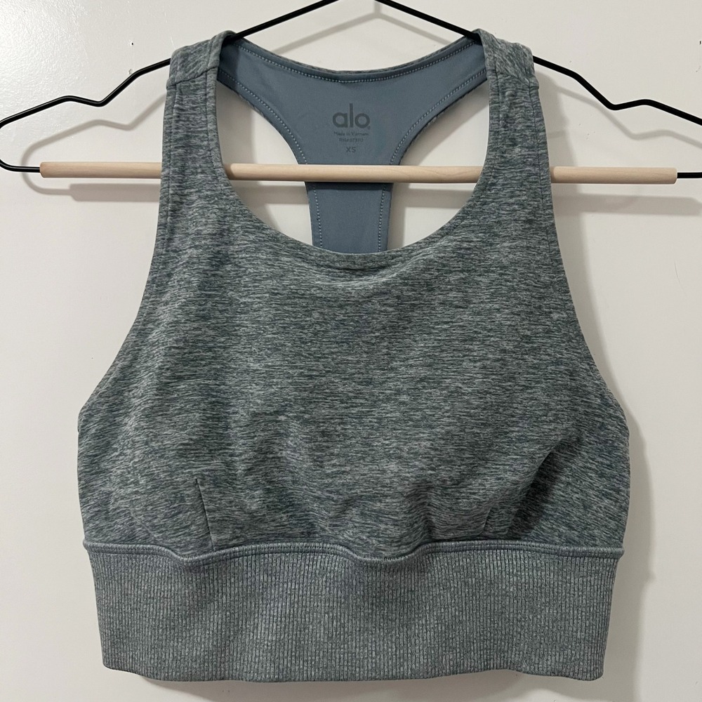 Alo Yoga XS Heather Gray Racerback Sports Bra Ribbed Band Workout‎ Activewear